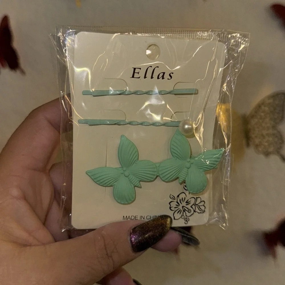 Butterfly 🦋 hair‎ clips new
